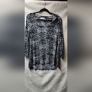 Black and White Patterned Long Sleeve Top